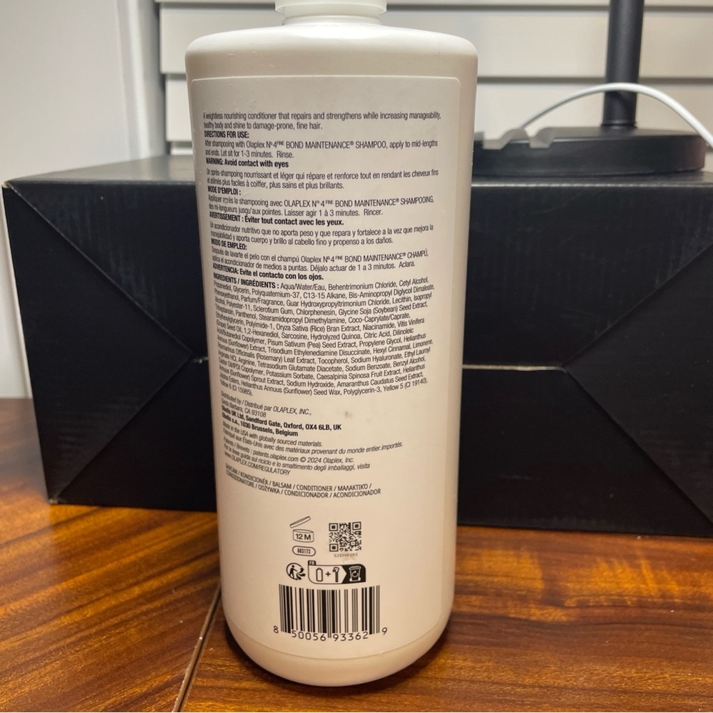 OLAPLEX No.5 Fine Bond Maintenance Conditioner - White - Picture 2 of 4